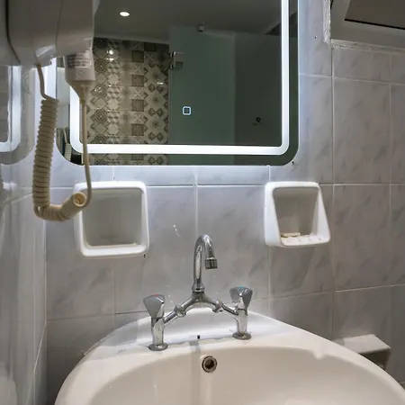 Hotel de apartamente Basil