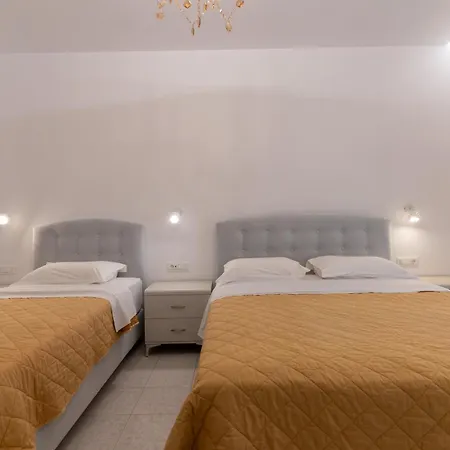 Hotel de apartamente Basil 2*